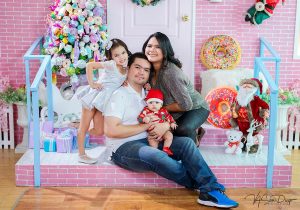 Dec. 19-22, 2018 Candy land Christmas Porch mini-session for Family <3 "Famil...